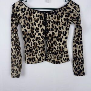 Chic Leopard Print Long Sleeve Top